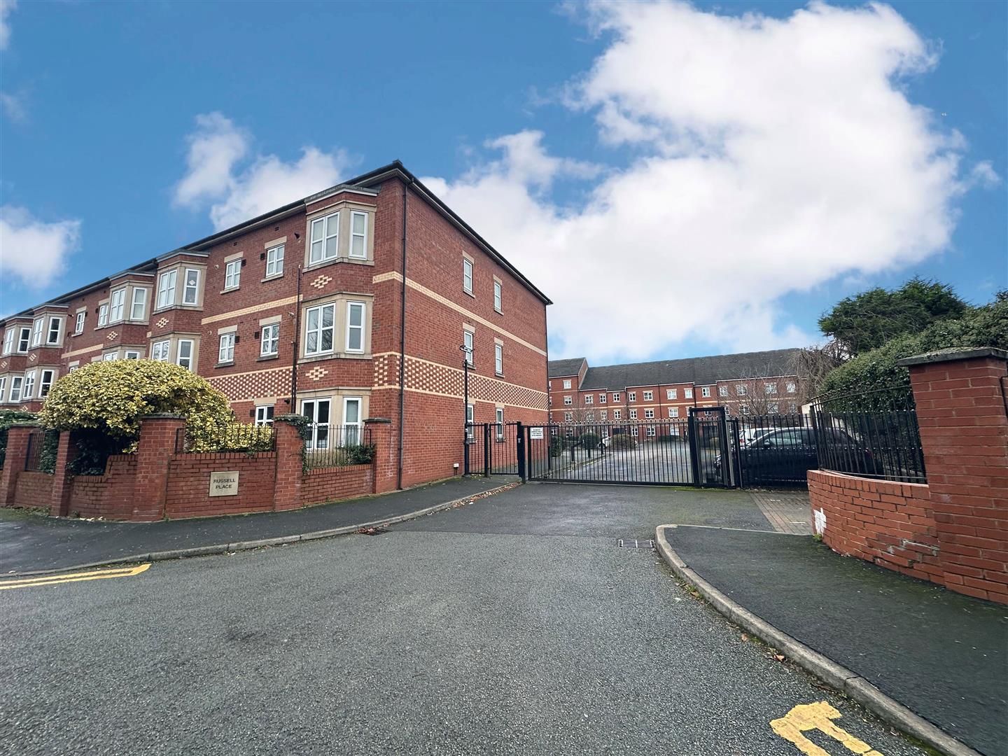 Russell Place, Sale